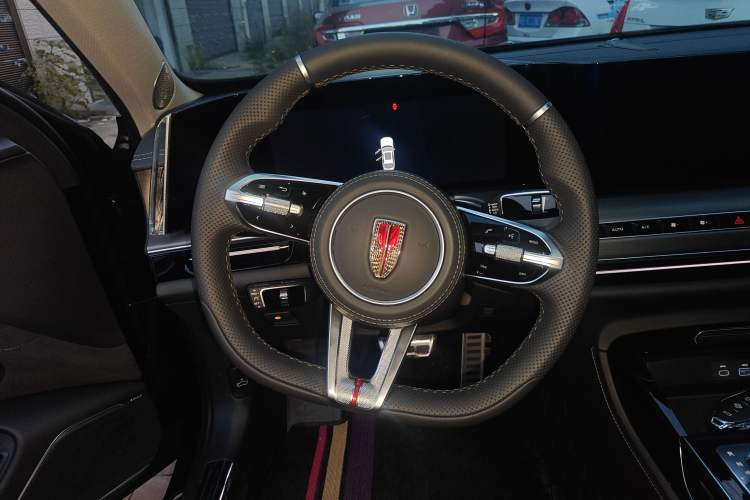 Used Hongqi H9 2025 2.0T Two-Wheel-Drive Flagship Private Enjoyment Style 5 Seats