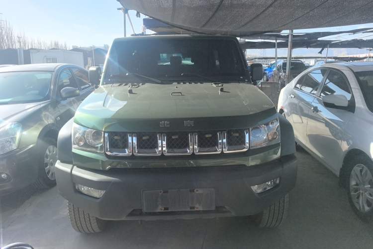 Used Beijing Auto BJ40 2018 40L 2.0T Manual Diesel Four-Wheel Drive Prestige Edition