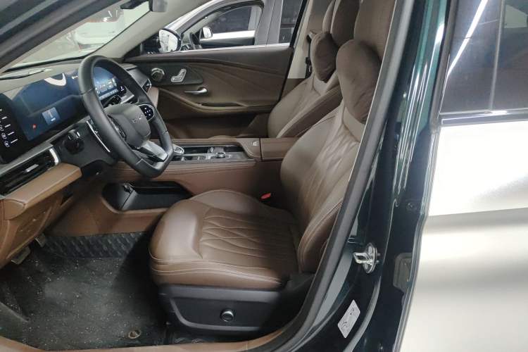 Used Chery Arrizo 8 2023 High-Performance Edition 2.0T DCT Powerfully Equipped