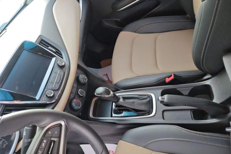 Used Chevrolet Monza 2020 320 Automatic Enjoyment Edition
