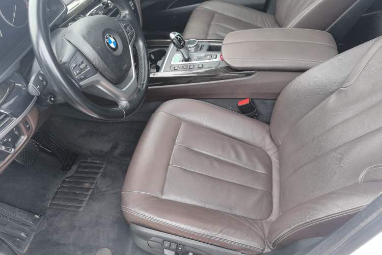 Used BMW X5 2014 xDrive35i Luxury Model
