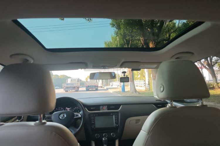 Used Skoda Octavia 2015 1.6L Automatic Yijun Edition