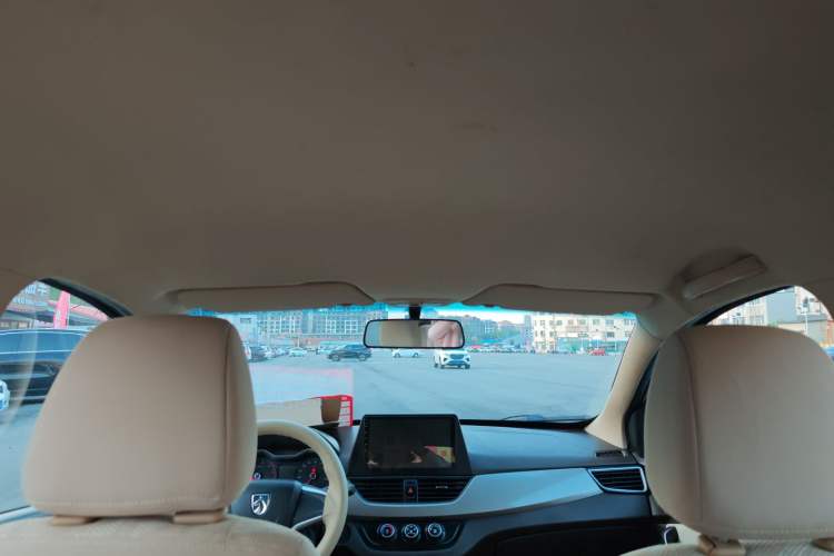 Used Baojun 310W 2017 1.5L Manual Comfort Model China V Standard
