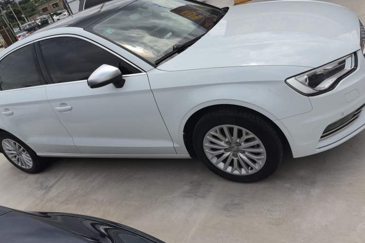 Used Audi A3 2015 Limousine 35 TFSI Millionth Anniversary Intelligent Leading Model
