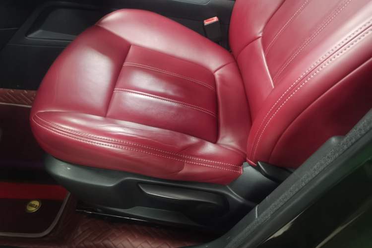 Used Peugeot 3008 2016 1.6THP Automatic Classic Edition
