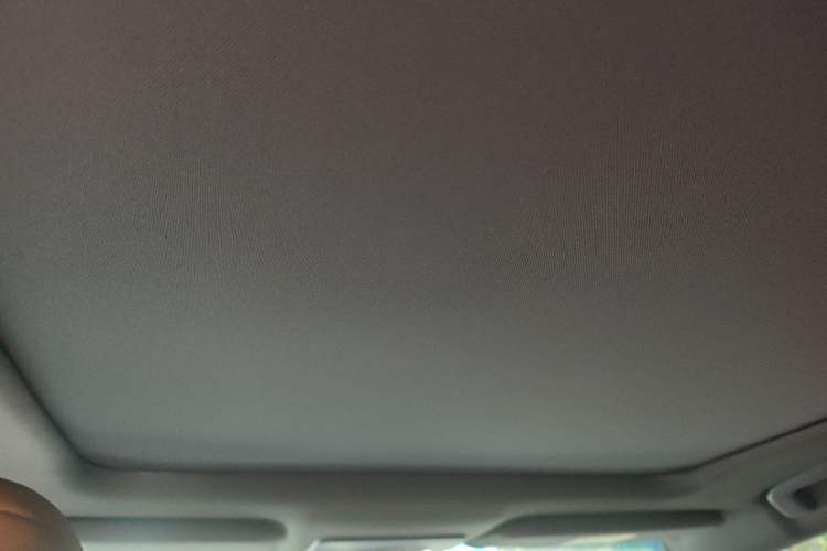 Used Toyota Avalon 2019 Dual-Engine 2.5L XLE Prestige Version China VI Standard
