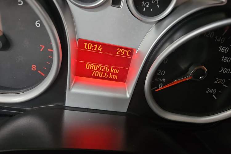 Used Ford Focus 2013 Hatchback Classic 1.8L Automatic Base Model
