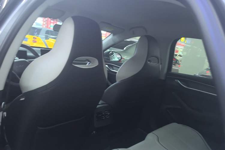 Used BYD Destroyer 05 2024 HONOR Edition DM-i 55KM Luxury Model
