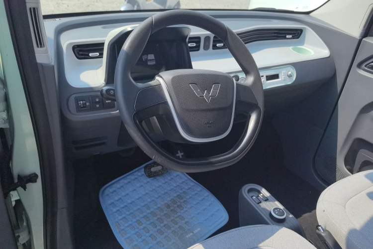 Used Wuling Hongguang MINIEV 2022 Macaron Premium Model – Lithium Iron Phosphate
