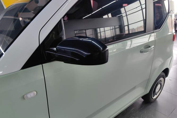 Used Wuling Hongguang MINIEV 2021 Macaron Premium Model – Lithium Iron Phosphate
