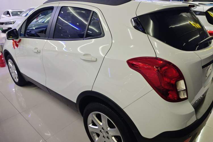 Used Buick Encore 2015 1.4T Automatic Two-Wheel Drive Urban Elite Version
