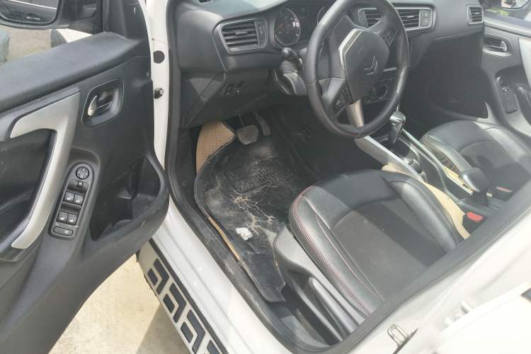 Used Citroen C3-XR 2015 1.6L Automatic Pioneer Model
