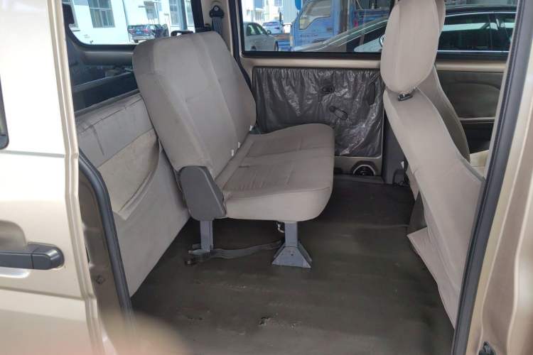 Used Wuling Rongguang V 2016 1.5L Practical Version
