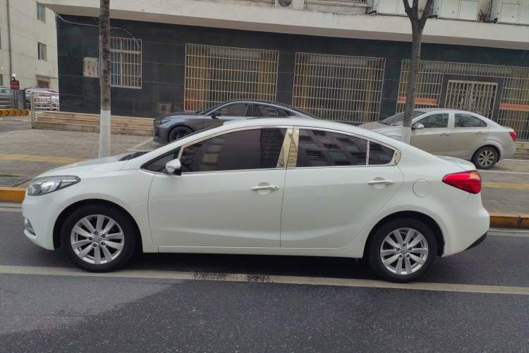 Used Kia K3 2013 1.6L Manual GLS
