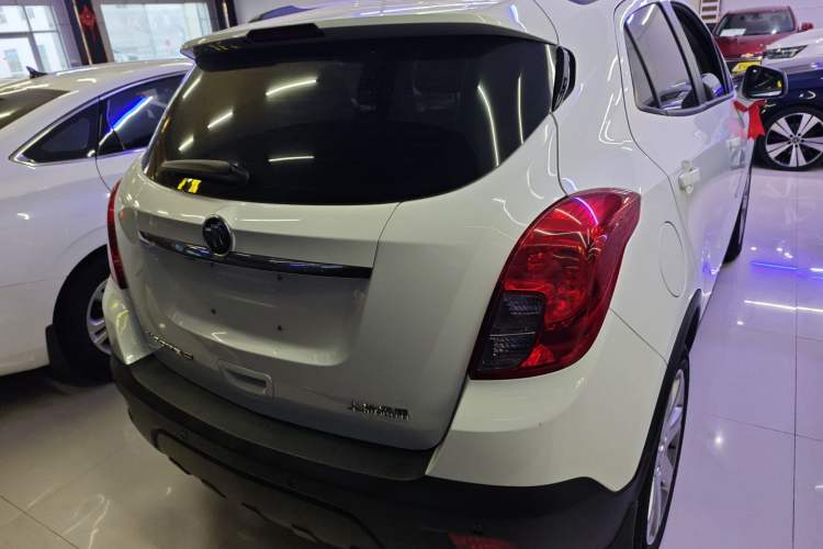 Used Buick Encore 2015 1.4T Automatic Two-Wheel Drive Urban Elite Version
