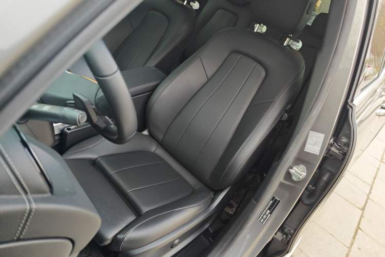 Used Mercedes-Benz GLB 2020 Facelift GLB 200 Fashion Edition
