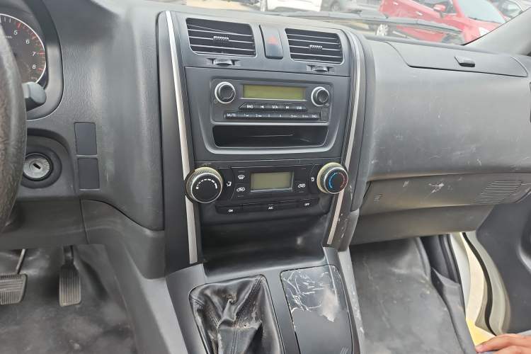 Used Jinbei Grace 2016 2.0L Express Utility Model
