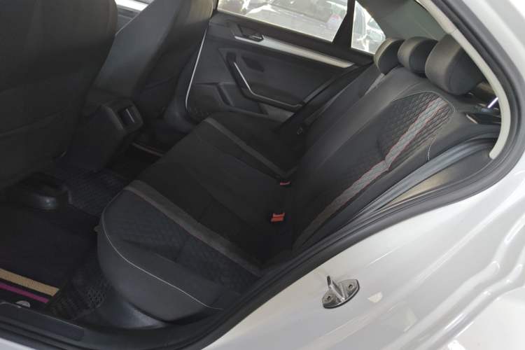 Used Volkswagen Lamando 2019 230TSI DSG Vision Edition China VI Standard
