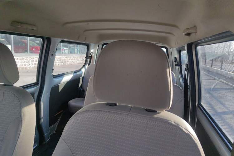 Used Wuling Rongguang 2014 1.2L S Base Model

