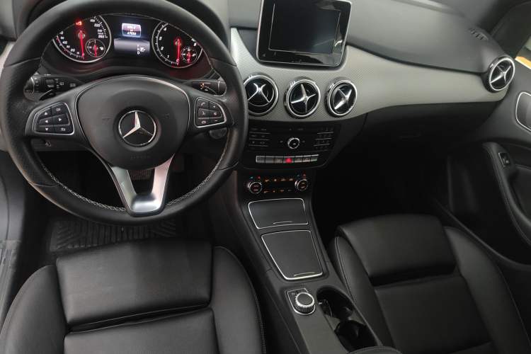 Used Mercedes-Benz B-Class 2015 B 200 Fashion Model
