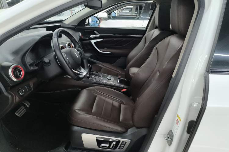 Used Wey VV7 2017 2.0T Flagship Edition
