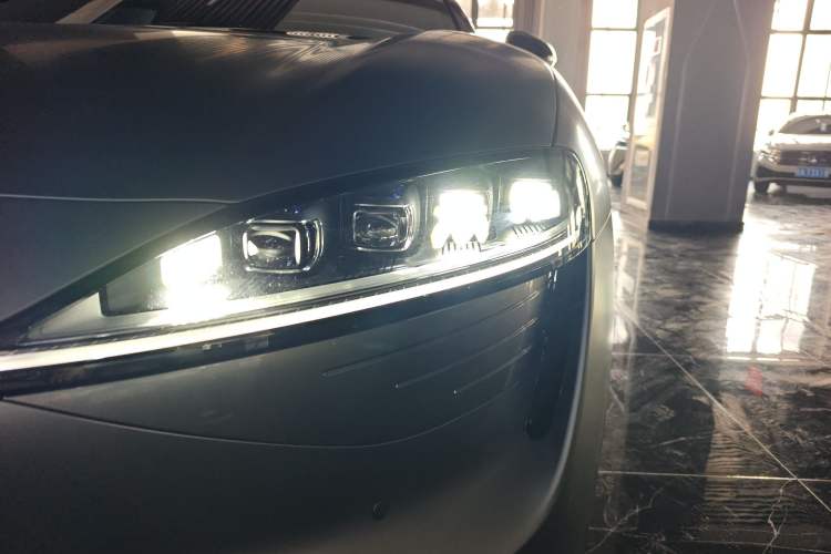 Used Hima Luxeed S7 2024 Max Rear-Drive Long-Range Intelligent Driving Version