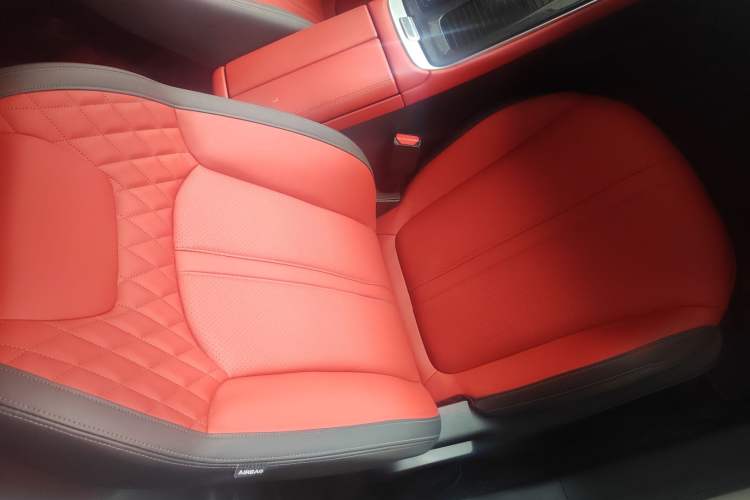 Used Dongfeng Aeolus Yixuan MAX 2021 1.5T Ultra-Stylish Trendsetter Edition