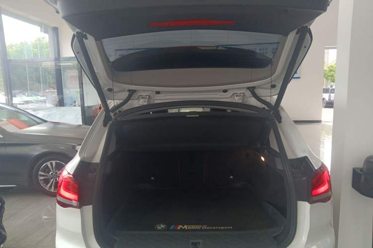 Used BMW X1 2020 sDrive25Li Leading Model
