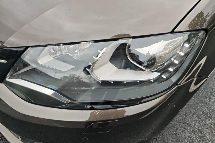 Used Volkswagen Sharan 2018 380TSI Luxury 7-Seater
