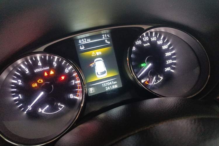 Used Nissan X-Trail 2016 2.5L CVT Sport Edition 4WD
