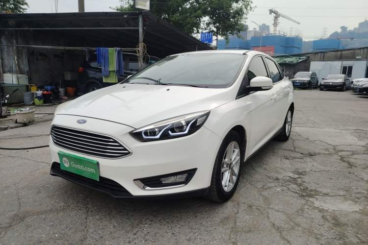 Used Ford Focus 2017 Sedan 1.6L Manual Fashion Edition Smart Drive Version
