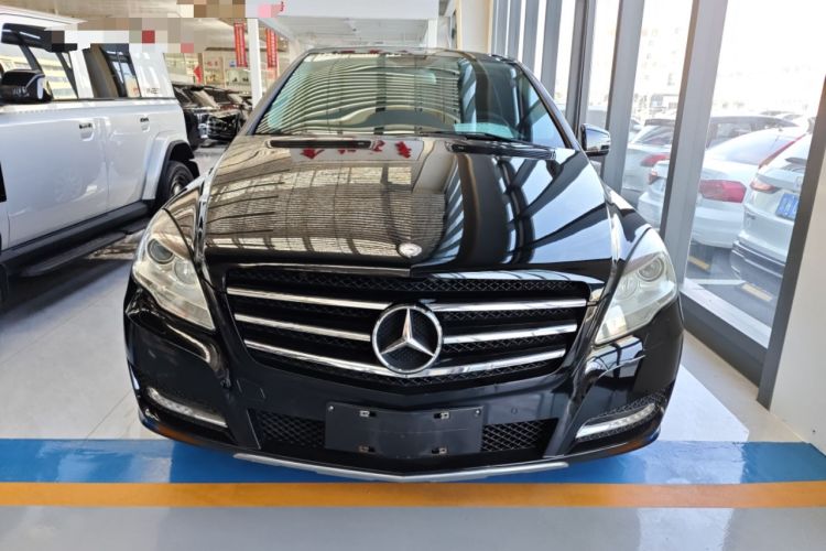 Used Mercedes-Benz R-Class 2017 R 320 4MATIC Business Edition Prestige Model
