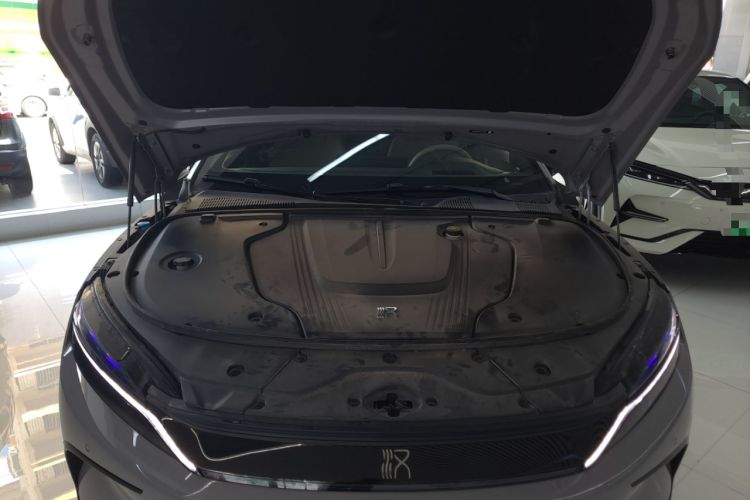 Used BYD Han 2025 EV with 701 km of Laser Radar-Enabled Intelligent Driving
