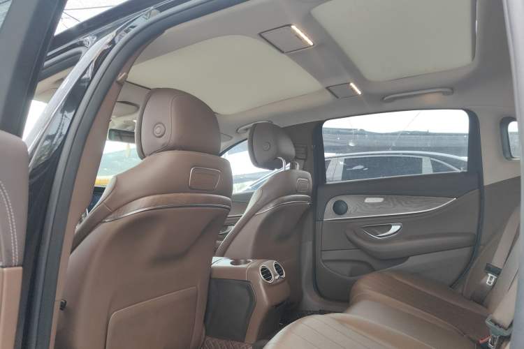 Used Mercedes-Benz E-Class 2019 Facelifted E 300 L Stylish Version
