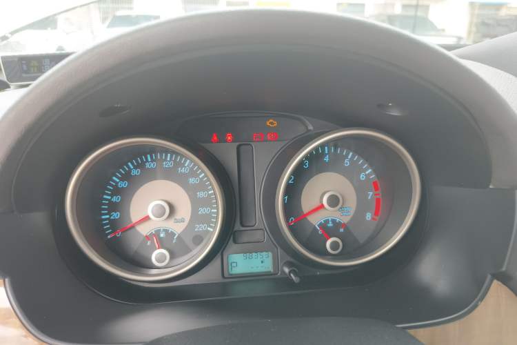 Used Buick Excelle 2015 1.5L Automatic Classic Model
