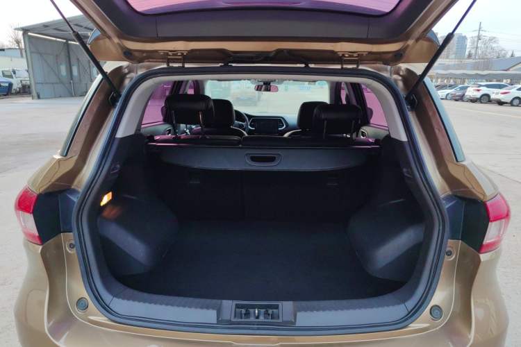 Used GAC Trumpchi GS4 2015 200T G-DCT Elite Edition
