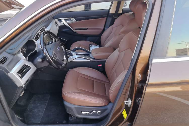 Used Geely Auto Emgrand X7 Sport 2016 1.8TD Automatic All-Wheel-Drive ZhiZun Edition