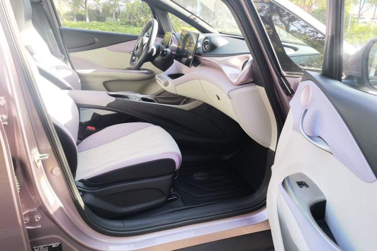 Used BYD Dolphin 2024 Honor Edition 420km Freedom Version
