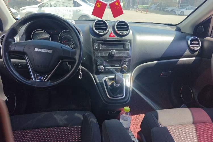 Used Haval H6 2016 Upgraded Model 1.5T Manual Two-Wheel Drive Value Edition
