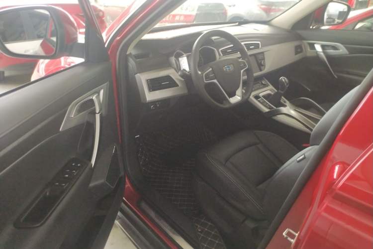 Used Geely Auto Emgrand X7 Sport 2016 2.0L Manual ZhiShang Version
