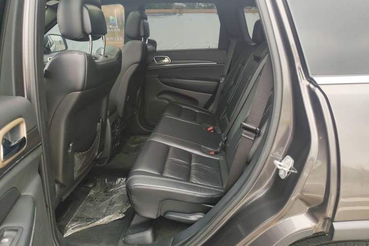 Used  Grand Cherokee 2015 3.0L Comfort Navigation Edition
