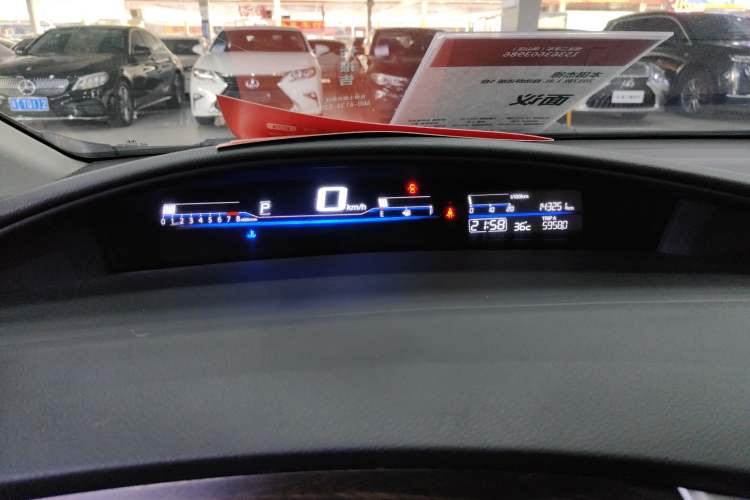 Used Honda Jade 2017 1.8L automatic Comfort version 5 seats
