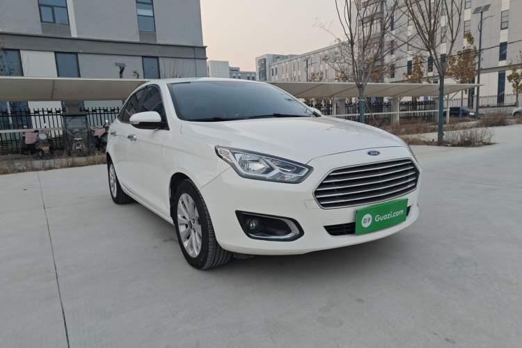 Used Ford Escort 2015 1.5L Automatic Fashion Model
