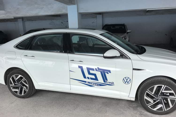 Used Volkswagen Sagitar 2024 300TSI DSG Excellence Edition
