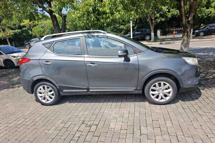 Used  Refine S3 2014 1.5L Manual Luxury Smart Model
