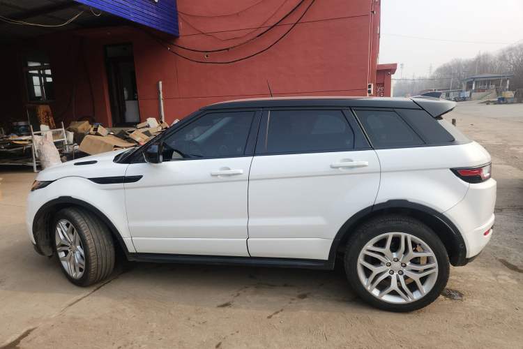 Used Land Rover Range Rover Evoque 2018 240 PS HSE DYNAMIC All-Wheel Drive Edition