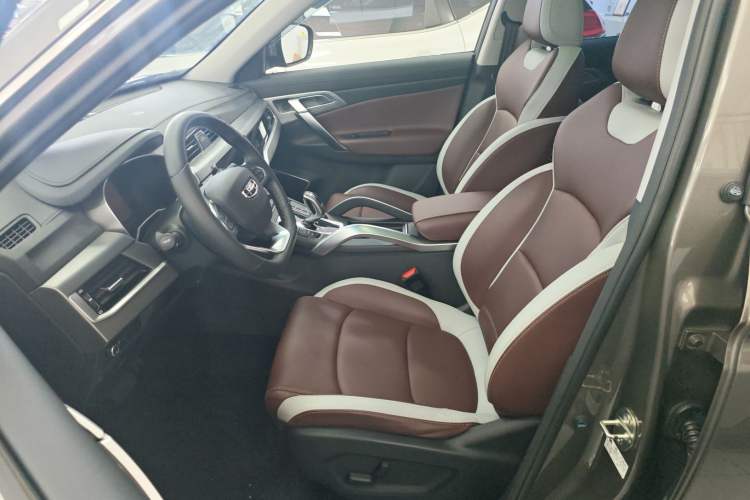 Used Geely Auto Emgrand X7 Sport 2022 1.8TD DCT Zhiya Trim
