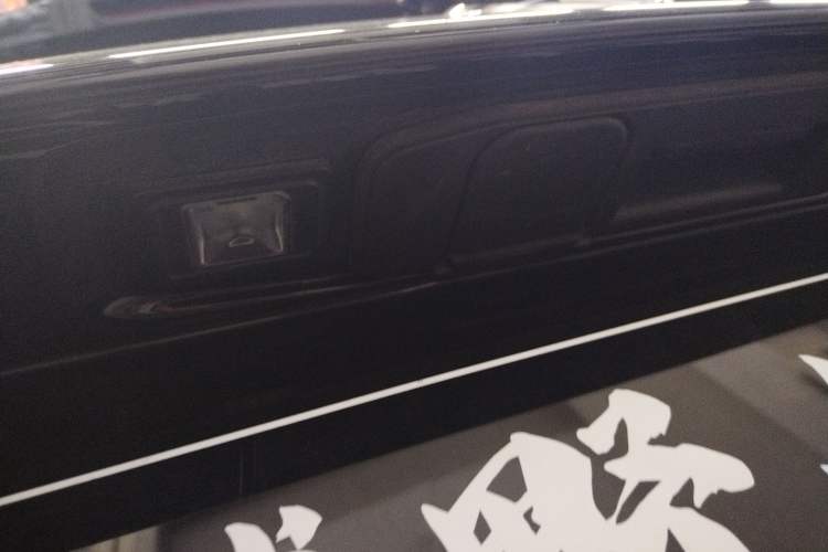 Used Mercedes-Benz GLC 2023 GLC 260 L 4MATIC Luxury Model 5 Seats
