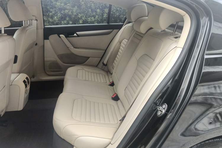 Used Volkswagen Magotan 2013 1.8TSI Premier Model
