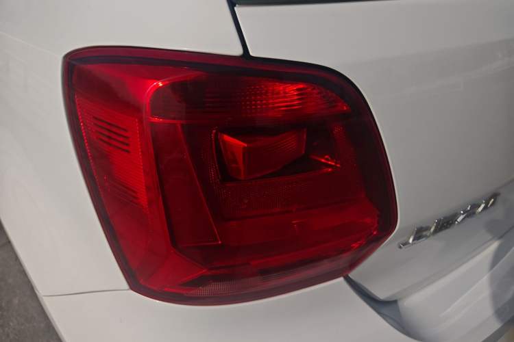 Used Volkswagen Polo 2014 1.4L Manual Fashion Edition
